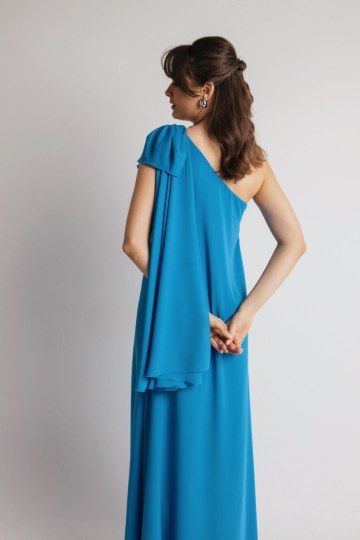 Φόρεμα μονόχρωμο με φουλάρι και στρας στον ώμο μπλε - 