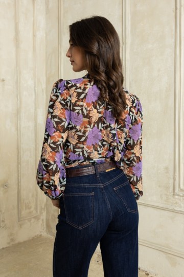 Πουκαμίσα με γεωμετρικά σχέδια μωβ - 