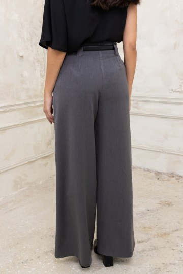 Παντελόνα σε φαρδιά γραμμή γκρι - 