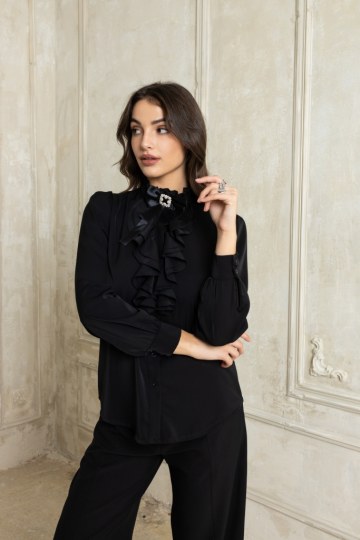 Πουκαμίσα με βολάν στο λαιμό μαύρη - 