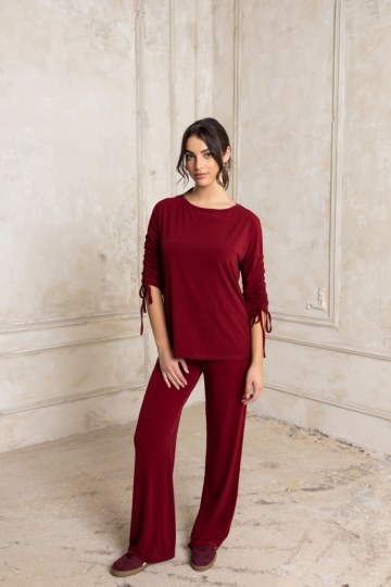 Μπλούζα με κορδόνια και σούρες στα μανίκια μπορντό - 