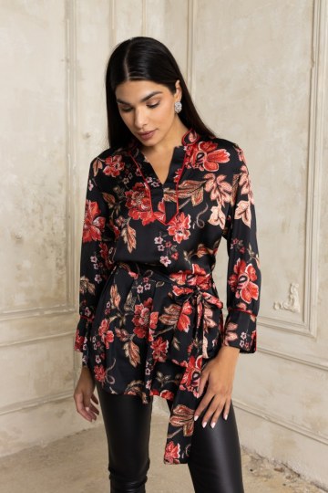 Πουκαμίσα με ζώνη στη μέση εμπριμέ κόκκινη - 