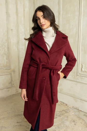 Κλασικό παλτό με γιακά και ζώνη βυσσινί - 