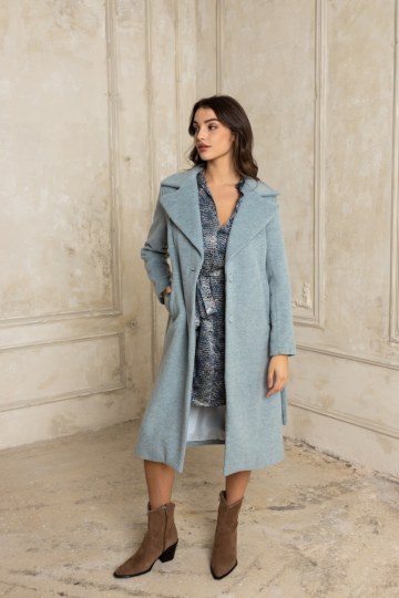 Κλασικό παλτό με γιακά και ζώνη γκρι - 