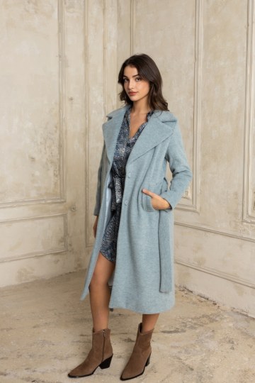 Κλασικό παλτό με γιακά και ζώνη γκρι - 