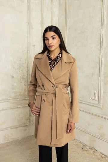Κλασικό παλτό με γιακά και ζώνη μπεζ - 