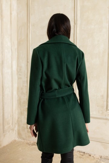  Κλασικό παλτό με γιακά και ζώνη κυπαρισσί - 