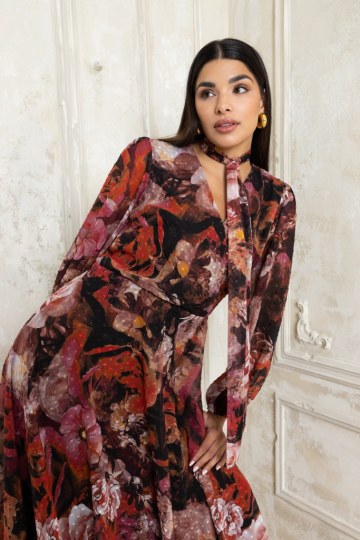 Φόρεμα κρουαζέ στο μπούστο  αέρινο με λουλούδια κόκκινο - 