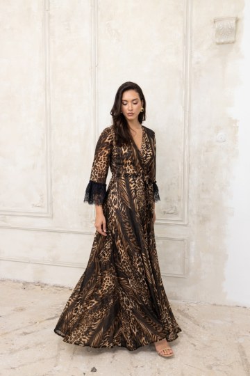 Φόρεμα λεοπάρ με ιδιαίτερη δαντέλα στα μανίκια καφέ - 