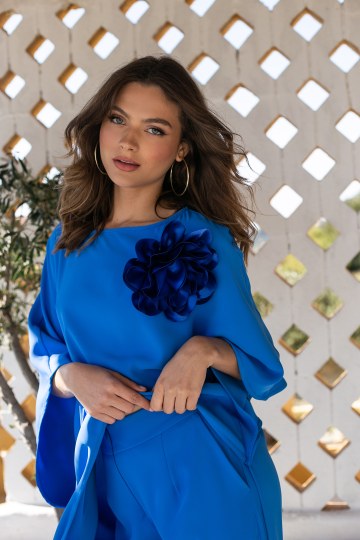 Μπλούζα σε φαρδιά γραμμή ασύμμετρη μπλε ρουά