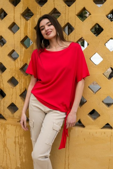 Μπλούζα ασύμμετρη με δέσιμο στο πλάι κόκκινη - 