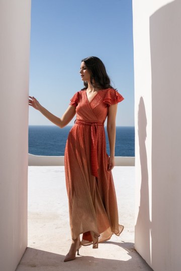 Φόρεμα αέρινο με βολάν στα μανίκια εκάι - 