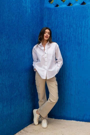 Παντελόνι σε ίσια γραμμή cargo μπεζ - 