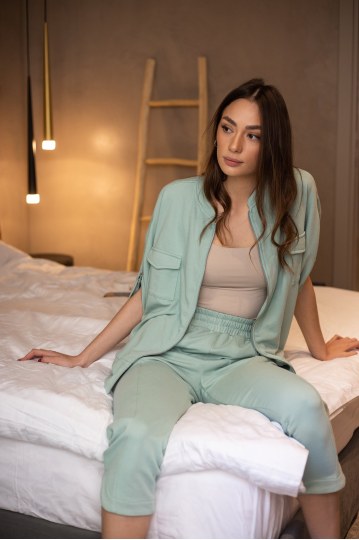 Παντελόνι-φόρμα με λάστιχο στη μέση βεραμάν - 