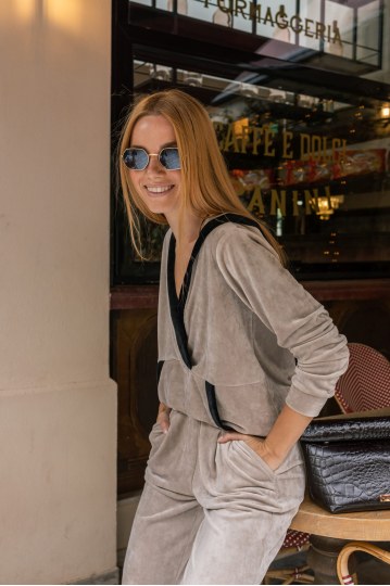  Παντελόνι-φόρμα βελουτέ με λάστιχο στη μέση μπεζ - 