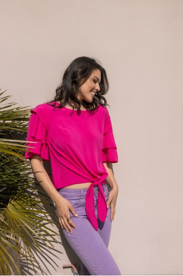 Μπλούζα με διπλό βολάν στα μανίκια φούξια - 