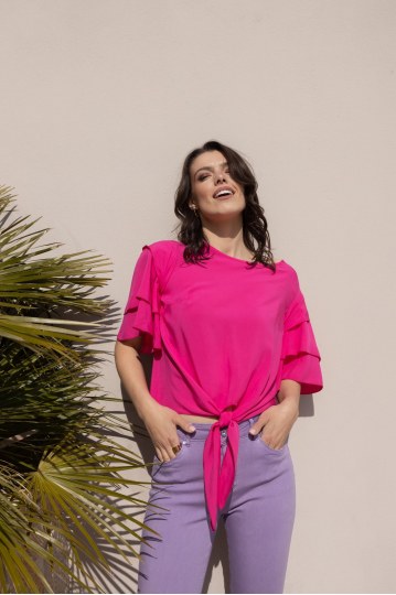 Μπλούζα με διπλό βολάν στα μανίκια φούξια - 