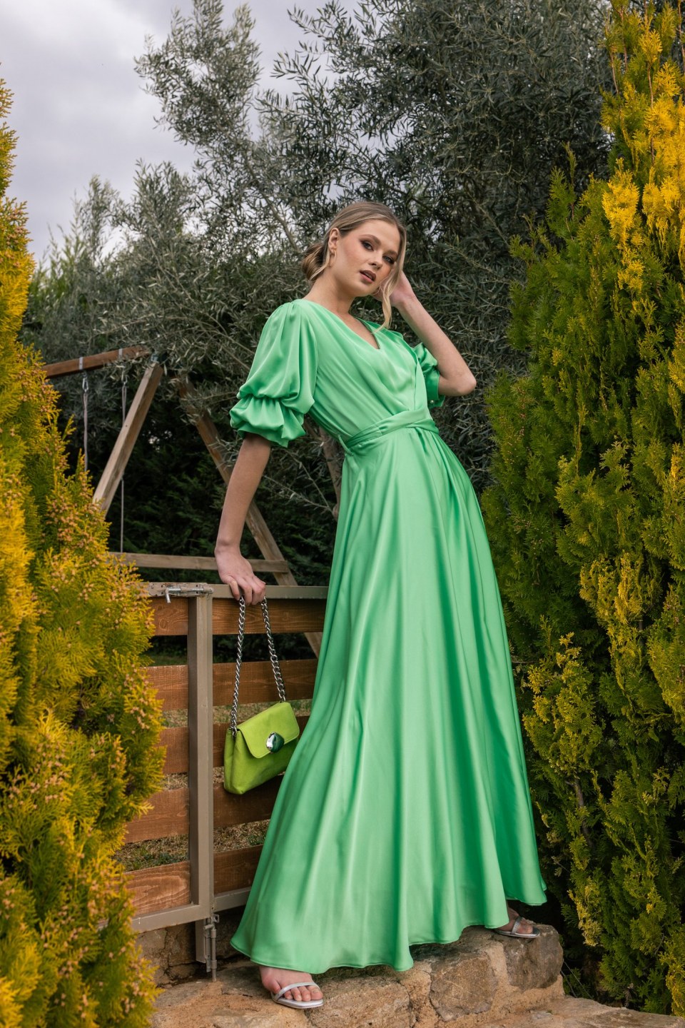 Φόρεμα με λάστιχο στα μανίκια πράσινο